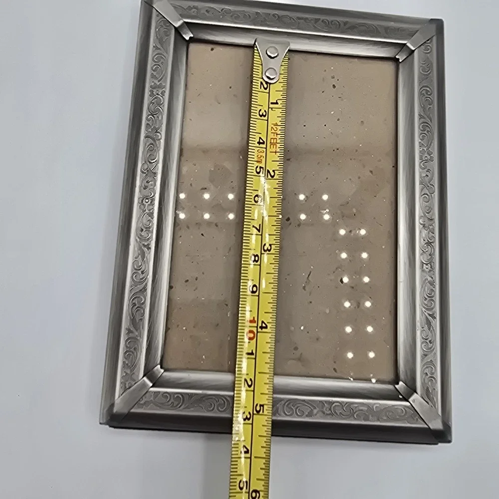 Metal Silver Scroll Standing Photo Picture Frame Detailed Etching‎ Vtg Style